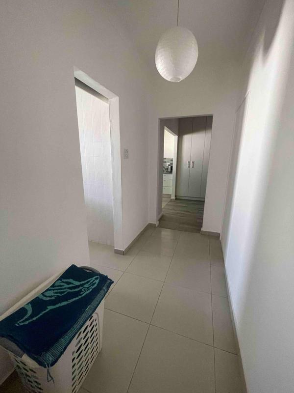 1 Bedroom Property for Sale in Grassy Park Western Cape